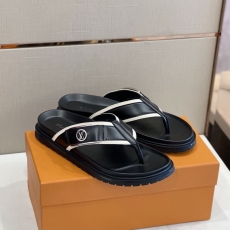 Louis Vuitton Slippers